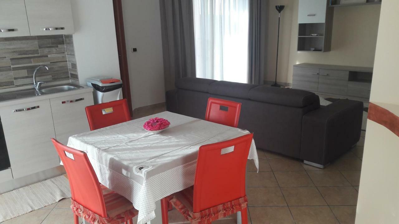 Dolce Casa Sara Villa Collemeto Ngoại thất bức ảnh